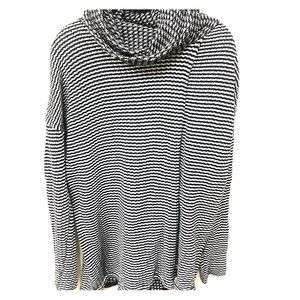 Cabi fergie turtleneck 3167 sweater xl